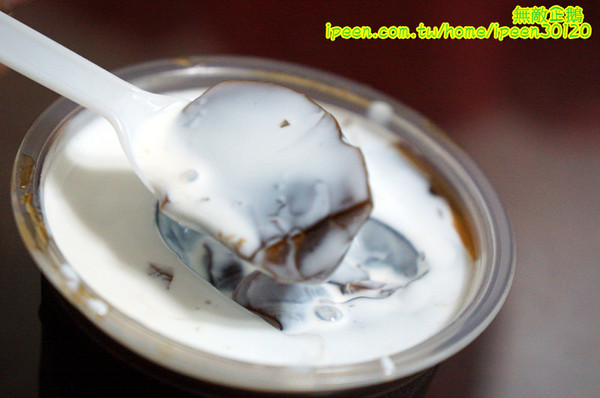 秀治咖啡&海螺屋霜淇淋：【台南-中西區】咖啡x霜淇淋..大推芒果霜淇淋...《秀治咖啡&海螺屋霜淇淋》