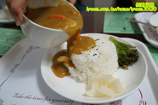 秀治咖啡&海螺屋霜淇淋：【台南-中西區】咖啡x霜淇淋..大推芒果霜淇淋...《秀治咖啡&海螺屋霜淇淋》