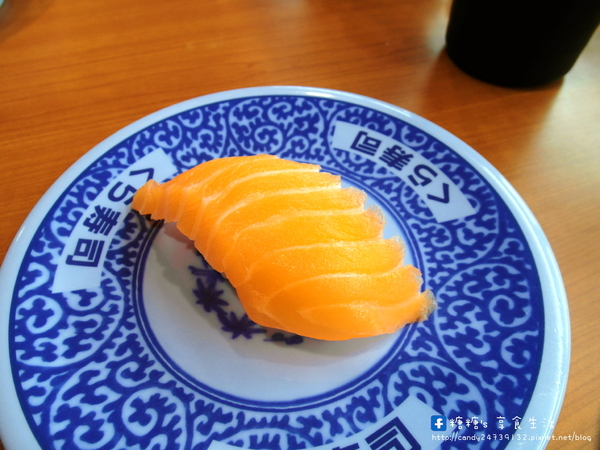 くら寿司 藏壽司(台中廣三SOGO店):〖台中│美食〗くら寿司 藏壽司 ❤ 沒有單賣生魚片的迴轉壽司,點餐方式很特別,盤數五的倍數還可以玩抽獎唷!!