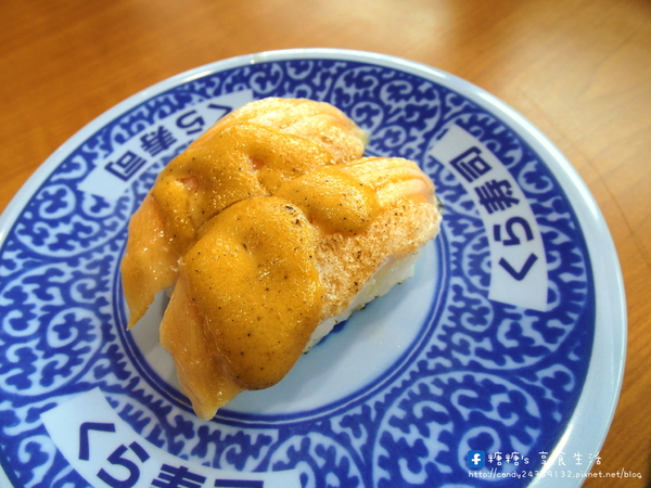 くら寿司 藏壽司(台中廣三SOGO店):〖台中│美食〗くら寿司 藏壽司 ❤ 沒有單賣生魚片的迴轉壽司,點餐方式很特別,盤數五的倍數還可以玩抽獎唷!!