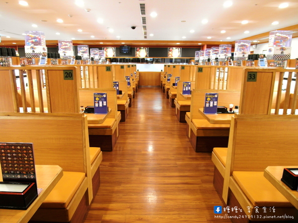 くら寿司 藏壽司(台中廣三SOGO店):〖台中│美食〗くら寿司 藏壽司 ❤ 沒有單賣生魚片的迴轉壽司,點餐方式很特別,盤數五的倍數還可以玩抽獎唷!!