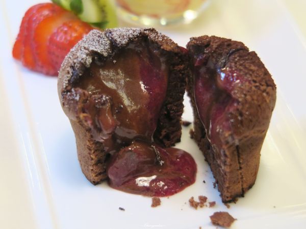 Rilakkuma Café：[台灣喫淘趣的進擊]台北 捷運忠孝敦化站 拉拉熊 Rilakkuma Café~甜點全制霸攻略