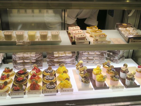 Rilakkuma Café：[台灣喫淘趣的進擊]台北 捷運忠孝敦化站 拉拉熊 Rilakkuma Café~甜點全制霸攻略