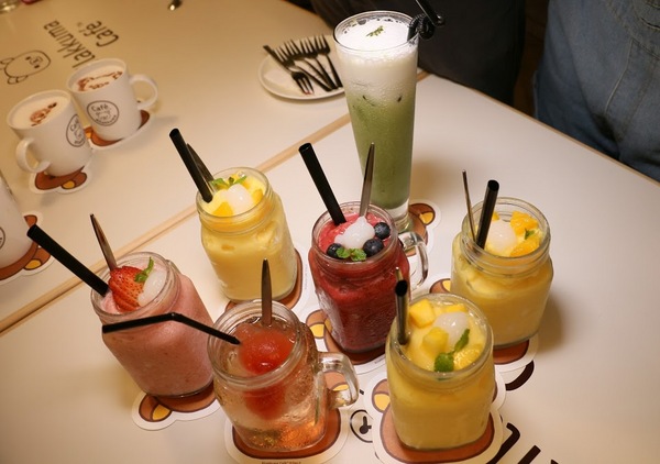 Rilakkuma Café:拉拉熊主題餐廳Rilakkuma Café。下午茶甜點完全攻略~拉拉熊Q家族