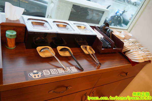 豬鼻子越式創意美食(無):【台南-北區】越南x創意料理...大推法國麵包.越南炸豆腐.湯河粉-海鮮酸辣.越式咖啡.酸子水..香水檸檬/