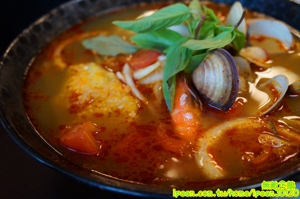 豬鼻子越式創意美食(無):【台南-北區】越南x創意料理...大推法國麵包.越南炸豆腐.湯河粉-海鮮酸辣.越式咖啡.酸子水..香水檸檬/