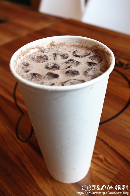 憤怒鳥主題餐廳Angry Birds Juice&Tea：【台北】Angry Birds Juice & Tea--可愛憤怒鳥主題飲料店,平價現打新鮮果汁