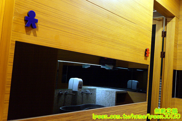 小綿羊藥膳的鍋(健康店)：【台南-中西區】進擊的綿羊!~超好喝藥膳湯!...太陽牌冰淇淋/花枝蝦仁漿/嚴選海鮮/手工拉麵《小綿羊藥膳的鍋》