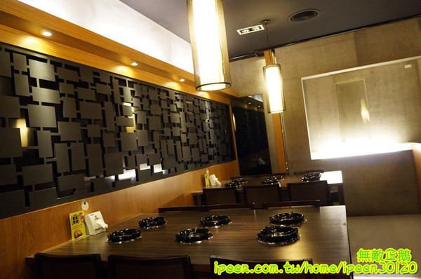 小綿羊藥膳的鍋(健康店)：【台南-中西區】進擊的綿羊!~超好喝藥膳湯!...太陽牌冰淇淋/花枝蝦仁漿/嚴選海鮮/手工拉麵《小綿羊藥膳的鍋》