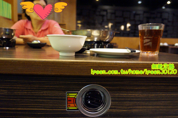 小綿羊藥膳的鍋(健康店)：【台南-中西區】進擊的綿羊!~超好喝藥膳湯!...太陽牌冰淇淋/花枝蝦仁漿/嚴選海鮮/手工拉麵《小綿羊藥膳的鍋》