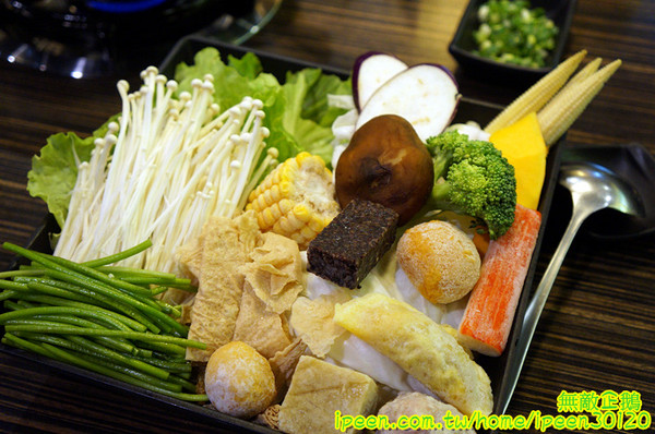 小綿羊藥膳的鍋(健康店)：【台南-中西區】進擊的綿羊!~超好喝藥膳湯!...太陽牌冰淇淋/花枝蝦仁漿/嚴選海鮮/手工拉麵《小綿羊藥膳的鍋》