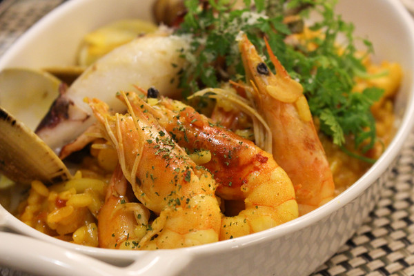 Happy J House 快樂爵士屋：牛排露出粉嫩色澤~Happy J House 快樂爵士屋~