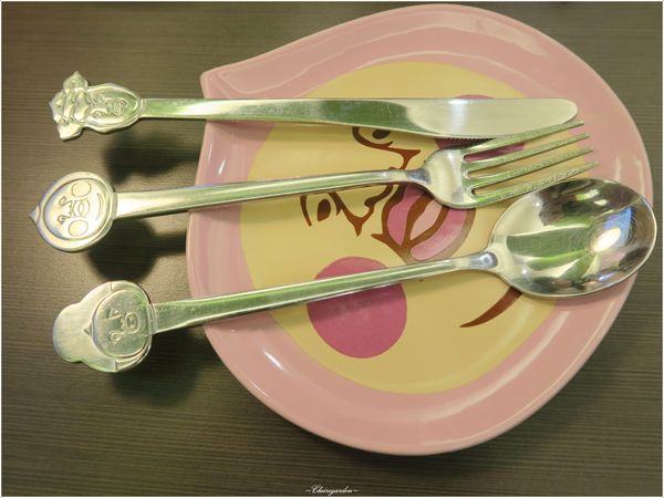 醜比頭的秘密部屋:台北 捷運中山站 醜比頭的秘密部屋~超可愛餐點X好玩互動式螢幕