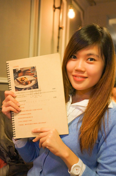 Bistro Smith 咖啡餐酒館：(胖樺食記)台北東區Bistro Smith 咖啡餐酒館。餐點一流環境舒適讓人流連忘返。