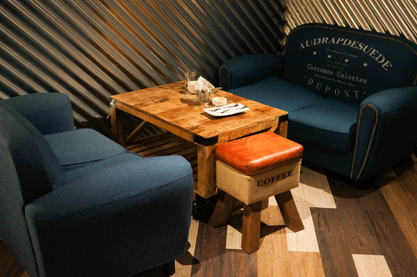 Bistro Smith 咖啡餐酒館：(胖樺食記)台北東區Bistro Smith 咖啡餐酒館。餐點一流環境舒適讓人流連忘返。