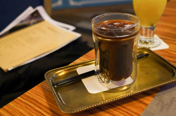 Bistro Smith 咖啡餐酒館：(胖樺食記)台北東區Bistro Smith 咖啡餐酒館。餐點一流環境舒適讓人流連忘返。