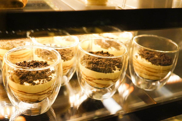 Bistro Smith 咖啡餐酒館：(胖樺食記)台北東區Bistro Smith 咖啡餐酒館。餐點一流環境舒適讓人流連忘返。