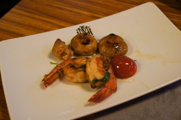 Bistro Smith 咖啡餐酒館：(胖樺食記)台北東區Bistro Smith 咖啡餐酒館。餐點一流環境舒適讓人流連忘返。