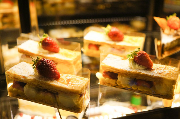 Bistro Smith 咖啡餐酒館：(胖樺食記)台北東區Bistro Smith 咖啡餐酒館。餐點一流環境舒適讓人流連忘返。