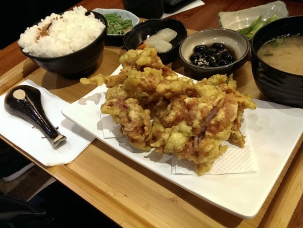 一花亭日式料理(中壢SOGO店):《中壢》一花亭日式料理│炸什錦版唐揚雞 × 一花。牛肉丼飯ღ × 多樣化精緻日式餐點