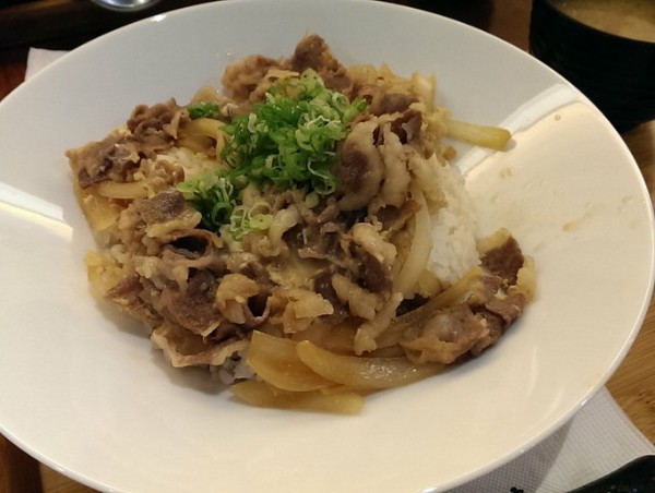 一花亭日式料理(中壢SOGO店):《中壢》一花亭日式料理│炸什錦版唐揚雞 × 一花。牛肉丼飯ღ × 多樣化精緻日式餐點