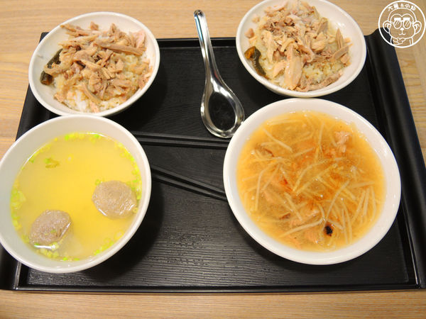 肉伯火雞肉飯(台北信義店)：呷飽祙【台北信義･肉伯火雞肉飯】CNN推薦必吃台南美食來台北開店囉