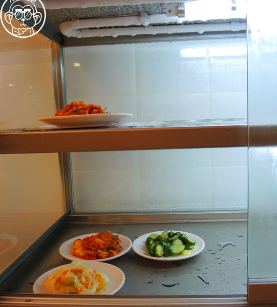 肉伯火雞肉飯(台北信義店)：呷飽祙【台北信義･肉伯火雞肉飯】CNN推薦必吃台南美食來台北開店囉