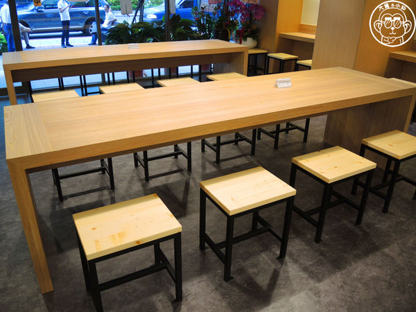 肉伯火雞肉飯(台北信義店)：呷飽祙【台北信義･肉伯火雞肉飯】CNN推薦必吃台南美食來台北開店囉