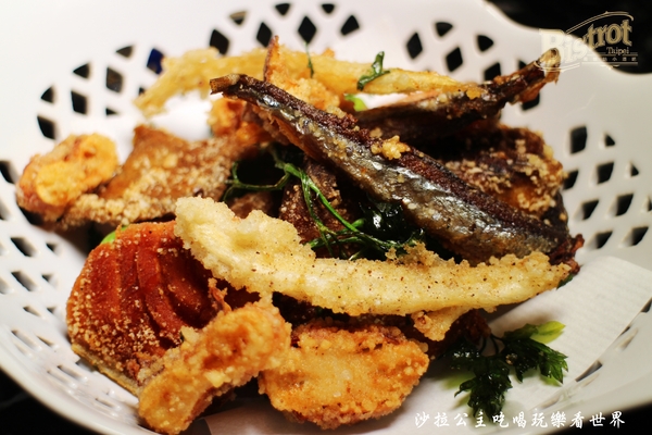 義麵坊小酒吧Bistrot Taipei：松菸小酒館『義麵坊小酒吧Bistrot Taipei』餐酒館/捷運市政府站