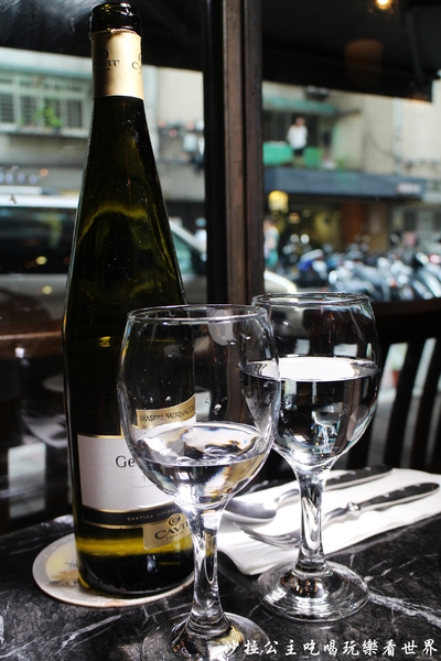 義麵坊小酒吧Bistrot Taipei：松菸小酒館『義麵坊小酒吧Bistrot Taipei』餐酒館/捷運市政府站