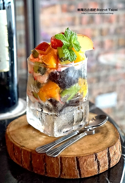 義麵坊小酒吧Bistrot Taipei：【松菸 餐酒館／捷運市政府站 美食】放鬆心情小酌吃吃喝喝聊天好去處!! ✿✿ 義麵坊小酒吧 Bistrot Taipei ✿✿