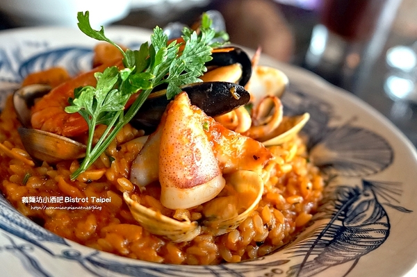 義麵坊小酒吧Bistrot Taipei：【松菸 餐酒館／捷運市政府站 美食】放鬆心情小酌吃吃喝喝聊天好去處!! ✿✿ 義麵坊小酒吧 Bistrot Taipei ✿✿