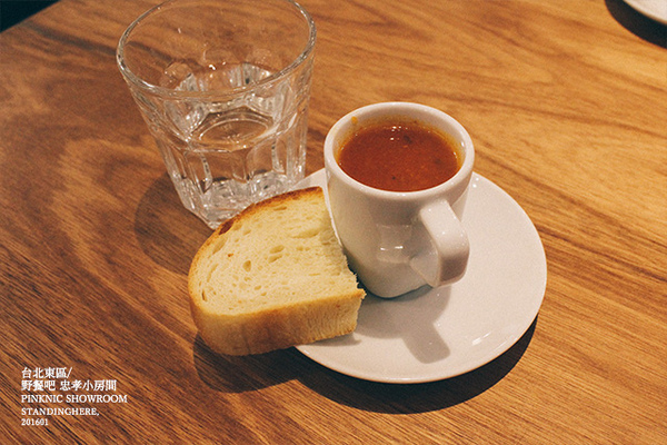 野餐吧 忠孝小房間:台北_ Pinknic 野餐吧忠孝小房間, 巷弄裡的生活餐酒館