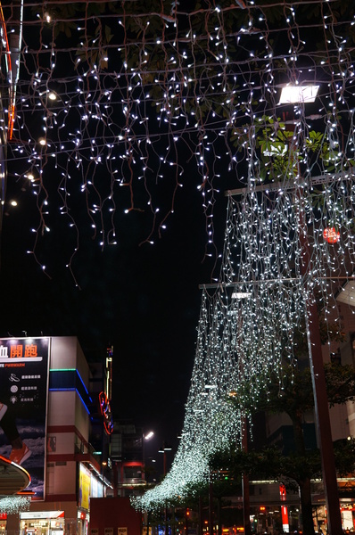 北海道えびそば一幻 台灣：(胖樺食記)信義區來自北海道”えびそば一幻拉麵台灣”。名不虛傳的蝦味十足。