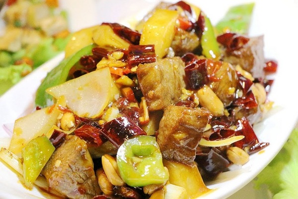 大灣碼頭：【羽諾食記】大灣碼頭熱炒生猛海鮮(松隆店)♥現撈海鮮創意料理♥捷運市政府站晚餐&宵夜推薦