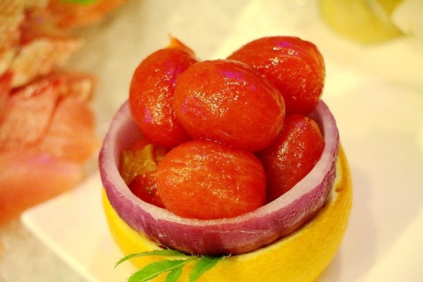 大灣碼頭：【羽諾食記】大灣碼頭熱炒生猛海鮮(松隆店)♥現撈海鮮創意料理♥捷運市政府站晚餐&宵夜推薦