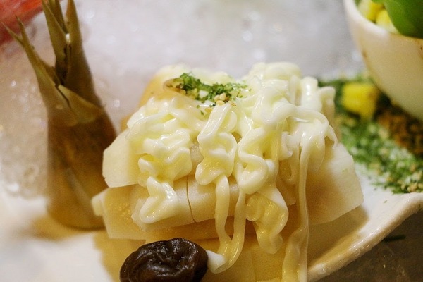 大灣碼頭：【羽諾食記】大灣碼頭熱炒生猛海鮮(松隆店)♥現撈海鮮創意料理♥捷運市政府站晚餐&宵夜推薦