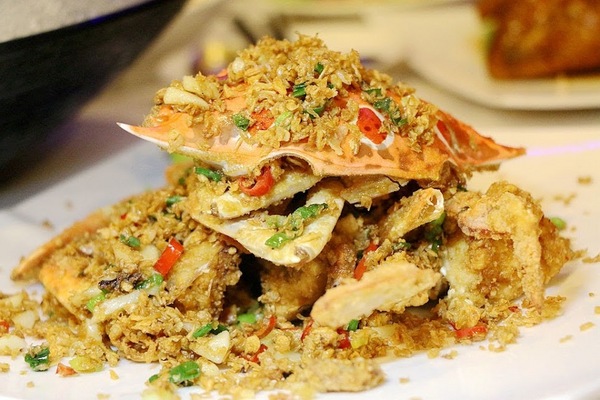 大灣碼頭：【羽諾食記】大灣碼頭熱炒生猛海鮮(松隆店)♥現撈海鮮創意料理♥捷運市政府站晚餐&宵夜推薦