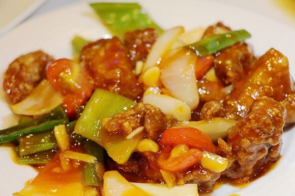 大灣碼頭：【羽諾食記】大灣碼頭熱炒生猛海鮮(松隆店)♥現撈海鮮創意料理♥捷運市政府站晚餐&宵夜推薦