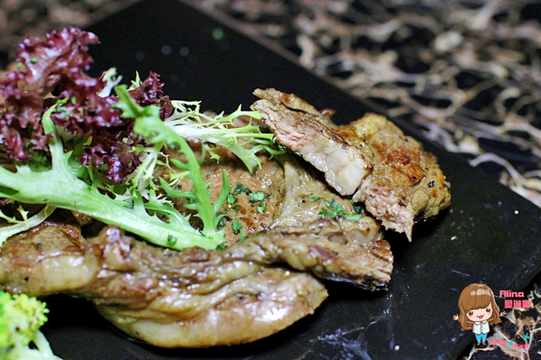 La Vida Loca 瘋狂人生餐廳:【食記】台北世貿101站 瘋狂人生餐酒館 La Vida Loca 信義店 松阪豬青醬燉飯 明太子干貝 配微醺調酒