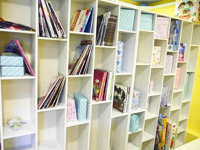 │台北。內湖│大晴天親子餐廳。巨型扭蛋機、球池、小廚師扮演、寶寶爬行…