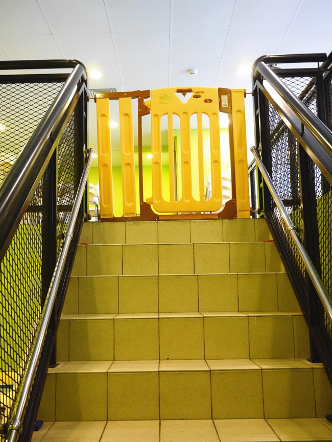 │台北。內湖│大晴天親子餐廳。巨型扭蛋機、球池、小廚師扮演、寶寶爬行…