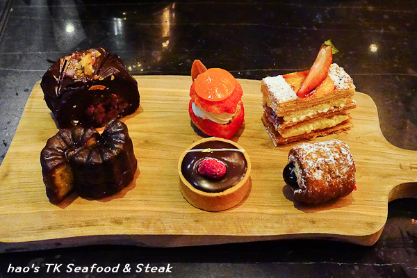 201605TK Seafood & Steak100.jpg