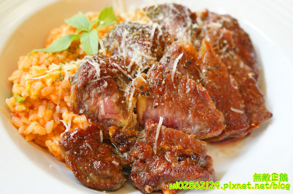 彩虹糖 輕食•義大利麵館：【台南-永康區】義大利麵x彩虹....大推焗烤奶油海鮮麵.巧克力布朗尼.草莓生乳酪塔...《彩虹糖 輕食•義大利麵館》