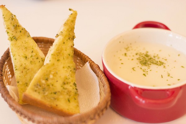 彩虹糖 輕食•義大利麵館：[台南]永康平價可愛小店 飯後甜點是亮點 彩虹糖 輕食•義大利麵館