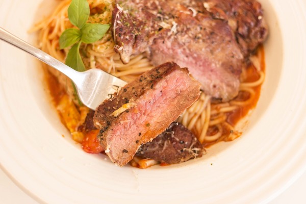 彩虹糖 輕食•義大利麵館：[台南]永康平價可愛小店 飯後甜點是亮點 彩虹糖 輕食•義大利麵館