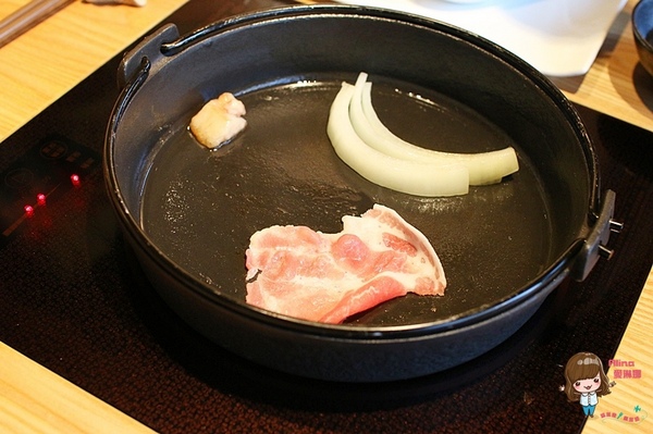 どん亭：【食記】台北中山 どん亭 Don Tei 壽喜燒火鍋吃到飽 來自日本的海外第一家分店 大推梅花豚豬肉