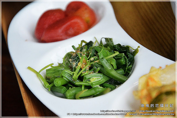 永心鳳茶 Tea & Cake Selection Bar:【高雄】苓雅區。Yonshin Tea 永心鳳茶《精緻茶與茶食選品店》