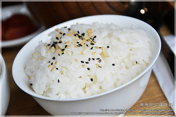 永心鳳茶 Tea & Cake Selection Bar:【高雄】苓雅區。Yonshin Tea 永心鳳茶《精緻茶與茶食選品店》