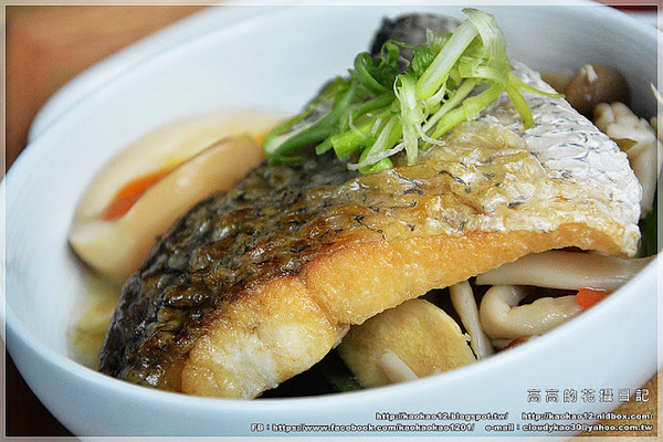 永心鳳茶 Tea & Cake Selection Bar:【高雄】苓雅區。Yonshin Tea 永心鳳茶《精緻茶與茶食選品店》